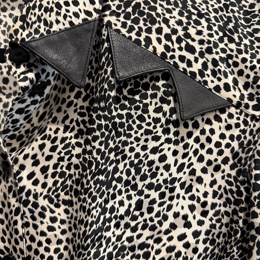 Vtg Blue‎ Ice Silk Leopard Print Blouse Faux Leather 100% Silk Women's Size 14